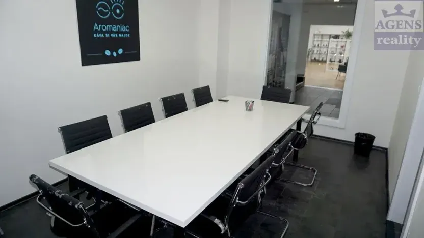 Pronájem kanceláře, Praha - Holešovice, Dobrovského, 362 m2