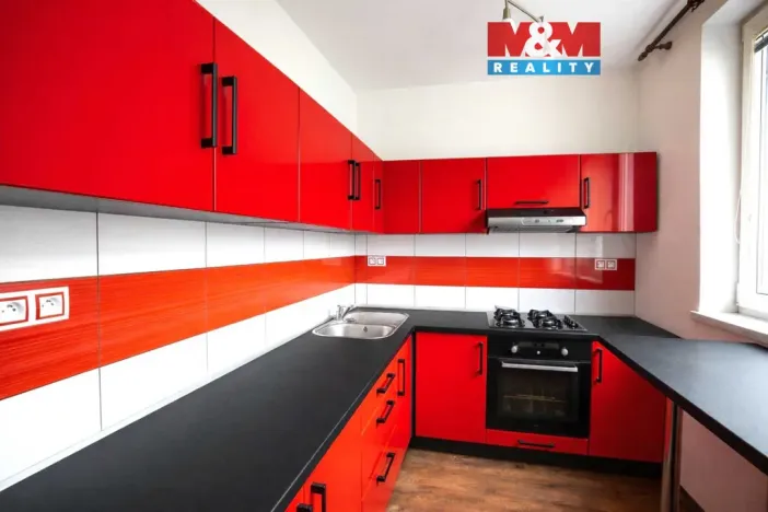 Prodej bytu 1+1, Orlová - Lutyně, Masarykova třída, 42 m2