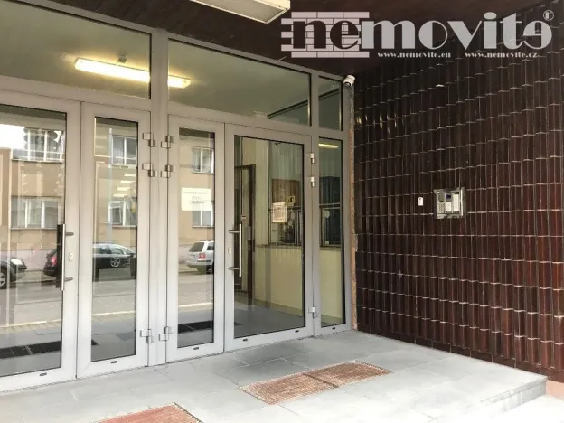 Pronájem kanceláře, Hradec Králové - Pražské Předměstí, Nerudova, 34 m2