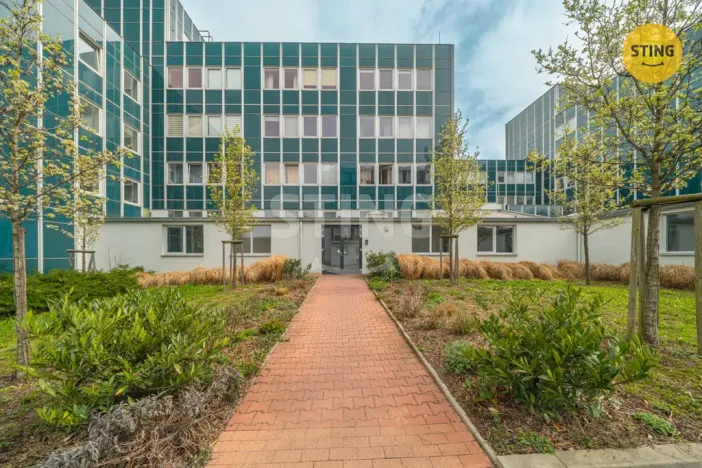 Prodej bytu 3+1, Praha, Peroutkova, 59 m2