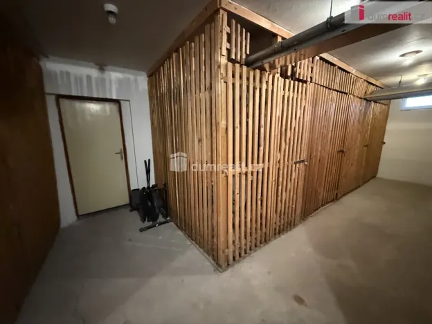 Prodej bytu 1+1, Králův Dvůr, Nad Stadionem, 37 m2