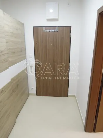 Pronájem bytu 1+kk, Praha - Stodůlky, náměstí Junkových, 32 m2