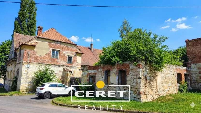 Prodej rodinného domu, Liběšice - Líčkov, 400 m2