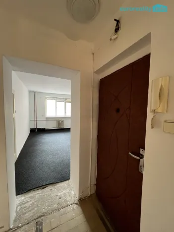 Prodej bytu 2+1, Ostrov, Štúrova, 70 m2