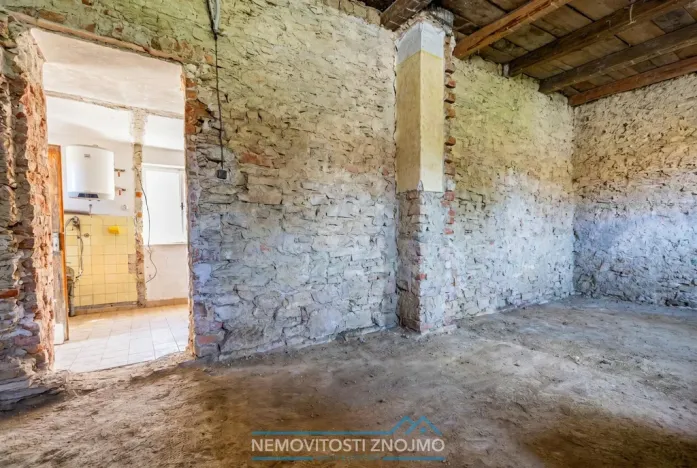 Prodej rodinného domu, Hluboké Mašůvky, 77 m2