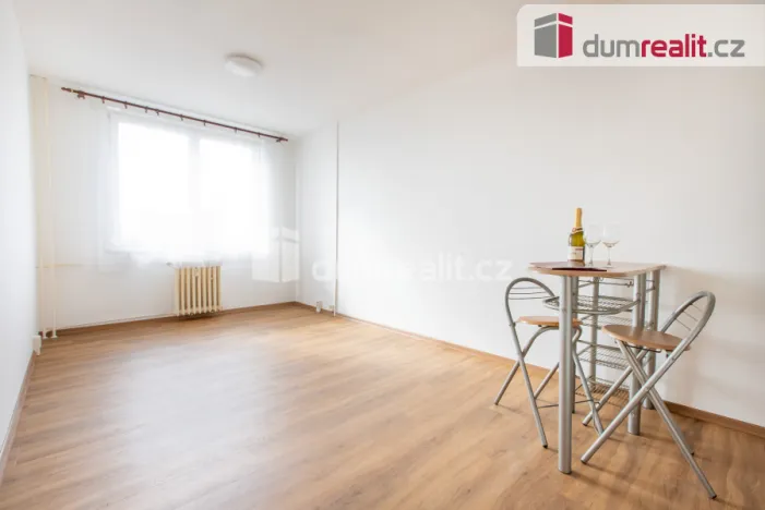 Pronájem bytu 2+kk, Nové Strašecí, Okružní, 41 m2