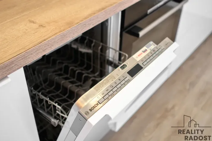 Pronájem bytu 2+kk, Ostrava - Moravská Ostrava, Varenská, 36 m2