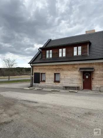 Prodej ubytování, Černá v Pošumaví, 180 m2