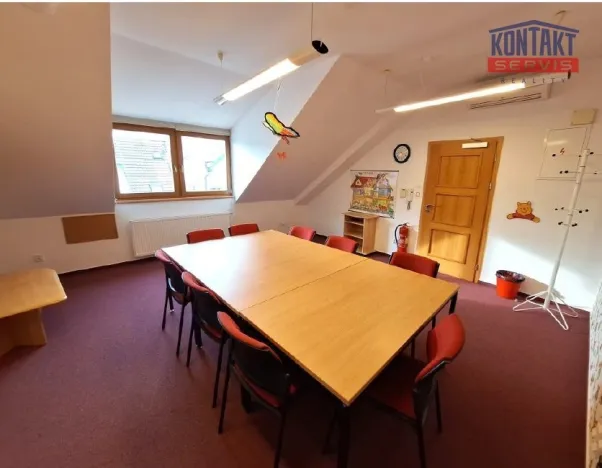 Pronájem kanceláře, České Budějovice, Hroznová, 27 m2