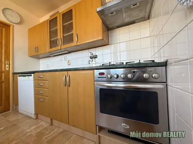 Pronájem bytu 3+1, Praha - Záběhlice, Hledíková, 75 m2