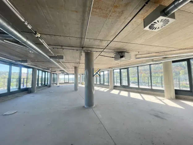Pronájem kanceláře, Praha, Strakonická, 263 m2