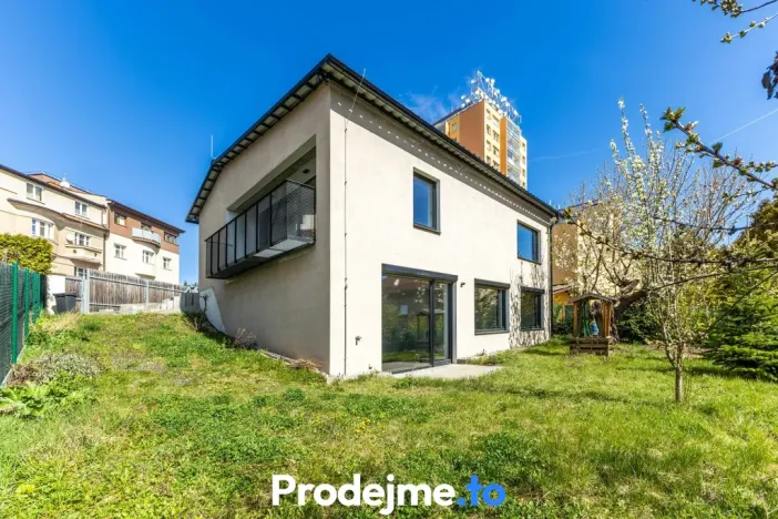 Prodej rodinného domu, Praha - Kobylisy, Třeboradická, 150 m2