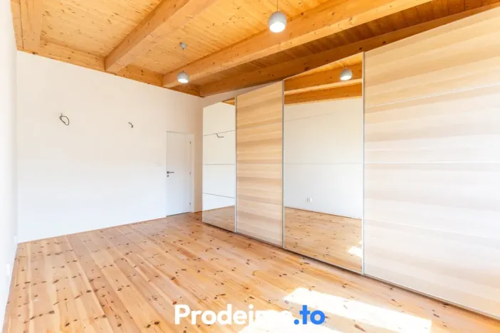 Prodej rodinného domu, Praha - Kobylisy, Třeboradická, 150 m2