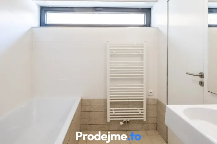Prodej rodinného domu, Praha - Kobylisy, Třeboradická, 150 m2