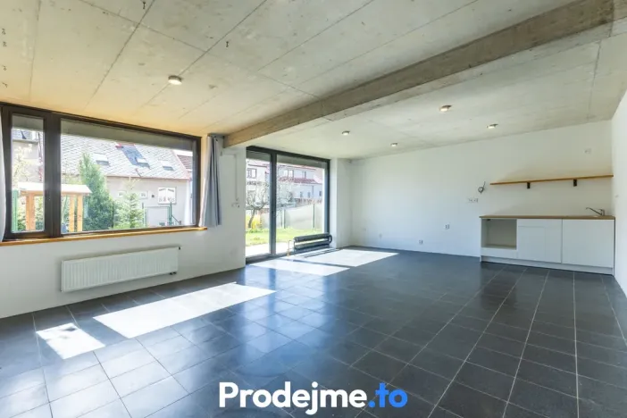 Prodej rodinného domu, Praha - Kobylisy, Třeboradická, 150 m2