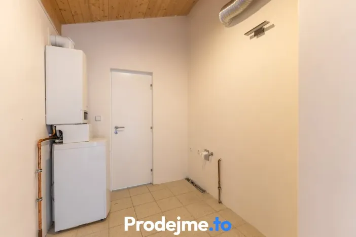 Prodej rodinného domu, Praha - Kobylisy, Třeboradická, 150 m2