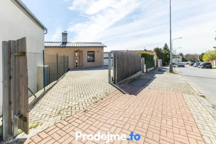 Prodej rodinného domu, Praha - Kobylisy, Třeboradická, 150 m2