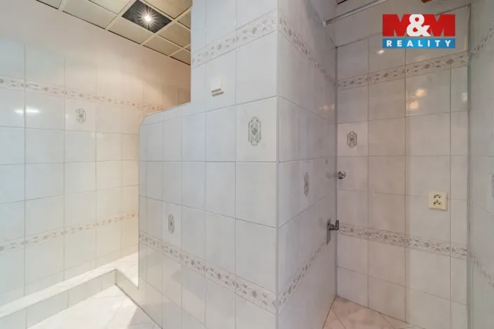 Prodej bytu 2+1, Aš, Hlavní, 57 m2