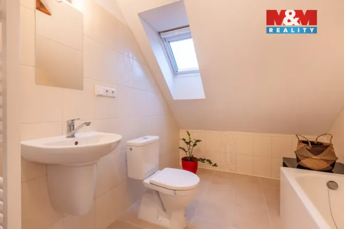 Prodej rodinného domu, Káraný, K Přívozu, 147 m2