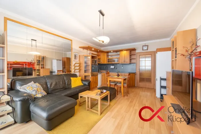 Prodej bytu 2+kk, Praha - Hlubočepy, Brichtova, 45 m2