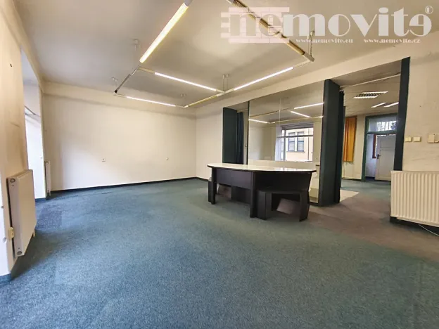 Pronájem obchodního prostoru, Pardubice, Za Pasáží, 73 m2