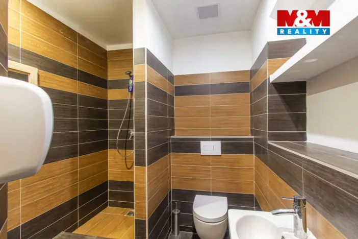 Prodej obchodního prostoru, Ostrava - Hulváky, Varšavská, 140 m2