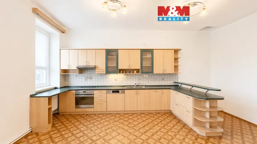 Pronájem atypického bytu, Lenešice, 171 m2