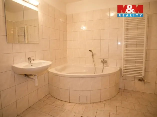 Pronájem bytu 2+1, Ústí nad Orlicí, Mírové nám., 67 m2