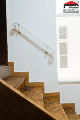 Prodej atypického bytu, Frýdek-Místek, Zámecké nám., 405 m2