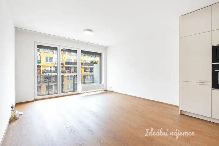 Pronájem bytu 1+kk, Praha - Vysočany, Gerstelova, 35 m2