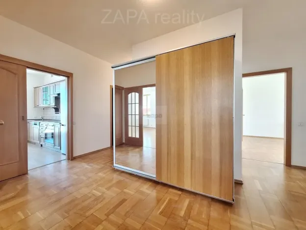 Pronájem bytu 4+1, Praha - Veleslavín, Na okraji, 110 m2