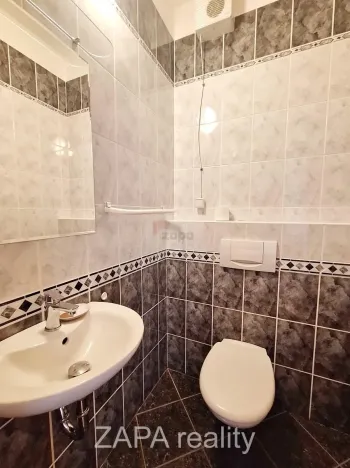 Pronájem bytu 4+1, Praha - Veleslavín, Na okraji, 110 m2