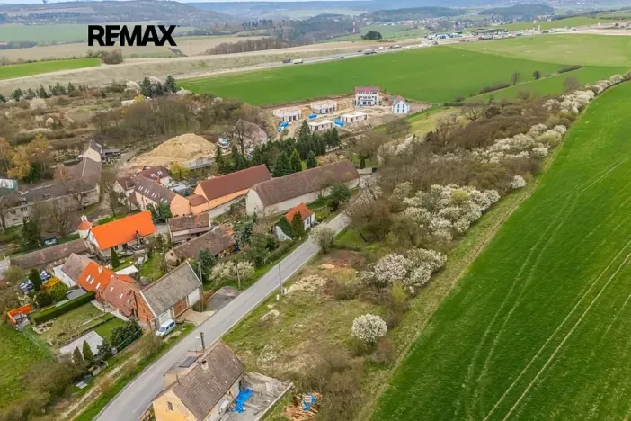 Prodej pozemku pro bydlení, Slaný, 778 m2