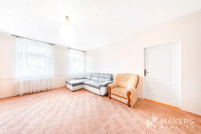 Pronájem bytu 2+1, Karlovy Vary, Vítězná, 70 m2