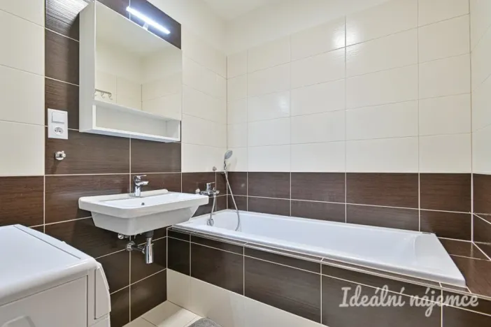 Prodej bytu 2+kk, Brno - Žebětín, Křepelčí, 48 m2