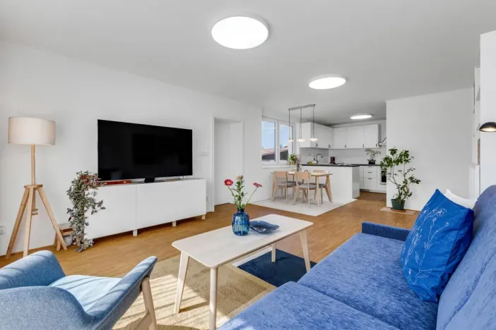 Prodej vícegeneračního domu, Praha - Horní Počernice, Čechurova, 365 m2