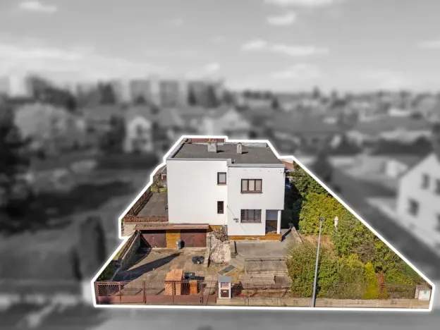 Prodej vícegeneračního domu, Praha - Horní Počernice, Čechurova, 365 m2