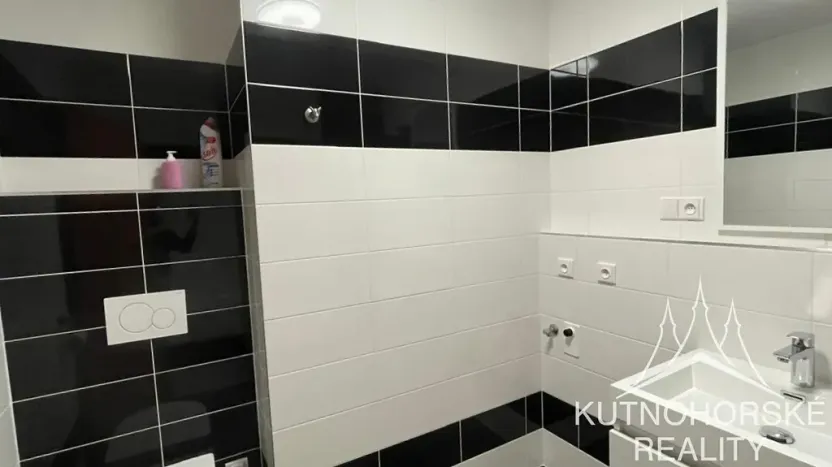 Pronájem bytu 1+kk, Poděbrady, Vrchlického, 33 m2