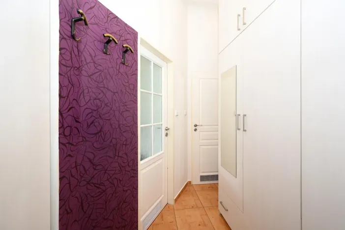 Pronájem bytu 2+kk, Praha - Holešovice, Janovského, 41 m2