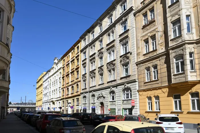 Pronájem bytu 2+kk, Praha - Holešovice, Janovského, 41 m2