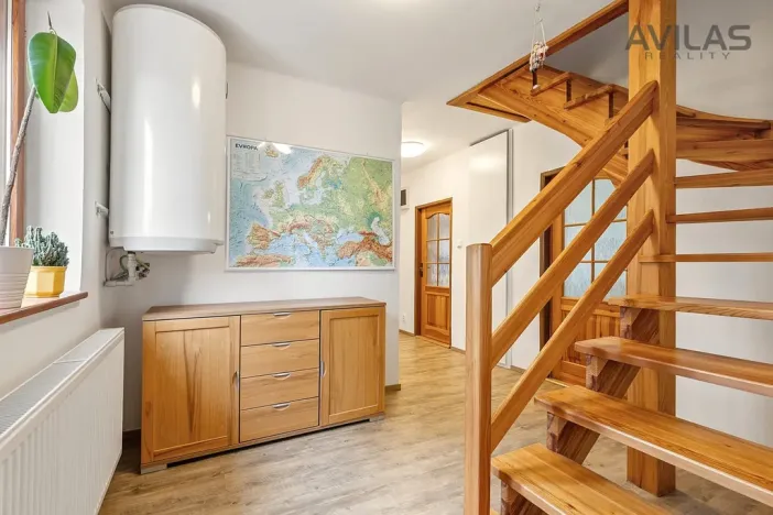 Prodej rodinného domu, Praha - Hloubětín, Poříčanská, 269 m2