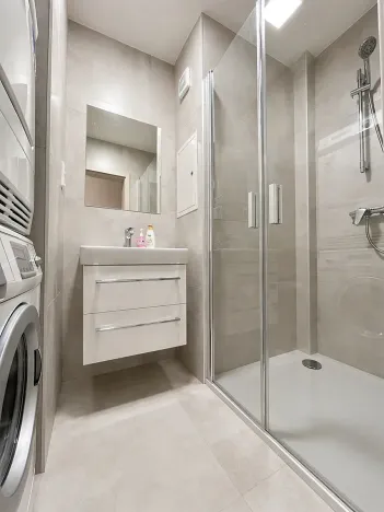 Pronájem bytu 1+kk, Zlín, Hluboká, 37 m2