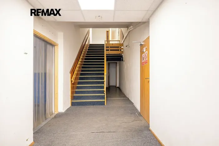 Pronájem výrobních prostor, Rudná, Masarykova, 1270 m2