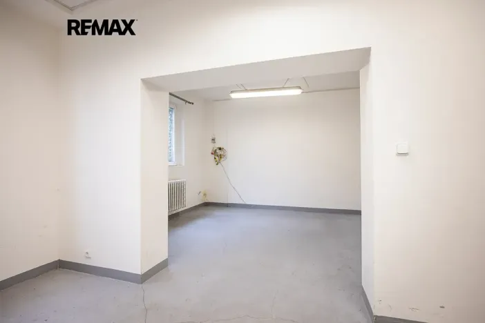 Pronájem výrobních prostor, Rudná, Masarykova, 1270 m2