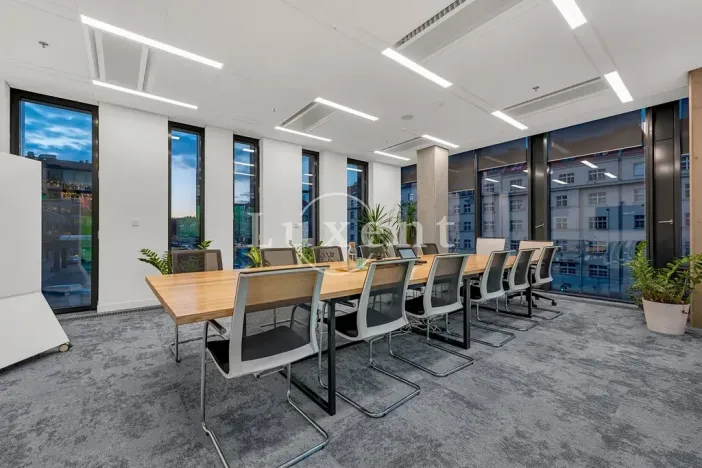 Pronájem kanceláře, Praha, Evropská, 1560 m2