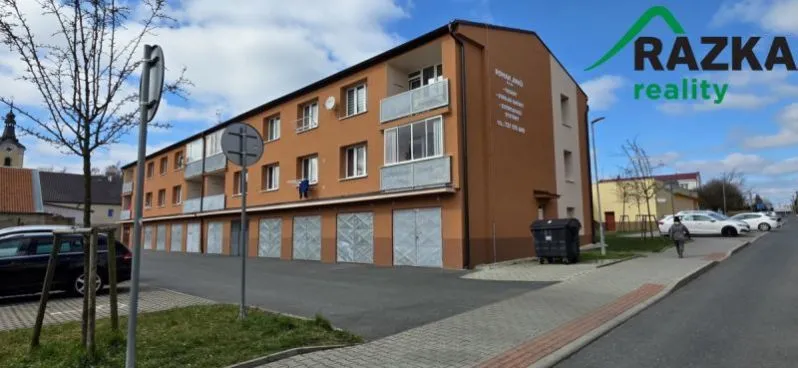 Prodej bytu 3+1, Chodová Planá, sídliště Lučina, 68 m2