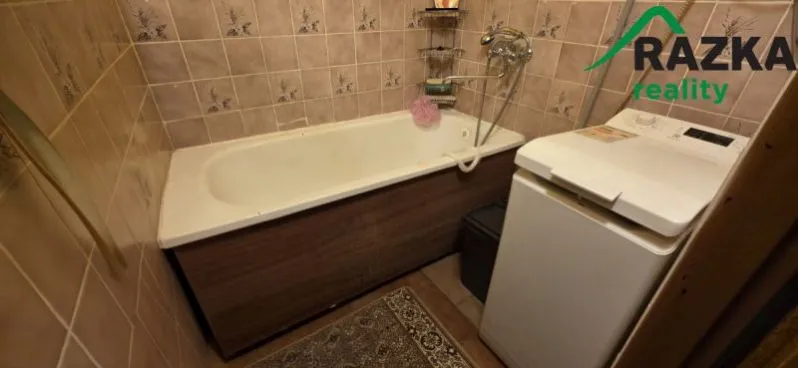 Prodej bytu 3+1, Chodová Planá, sídliště Lučina, 68 m2