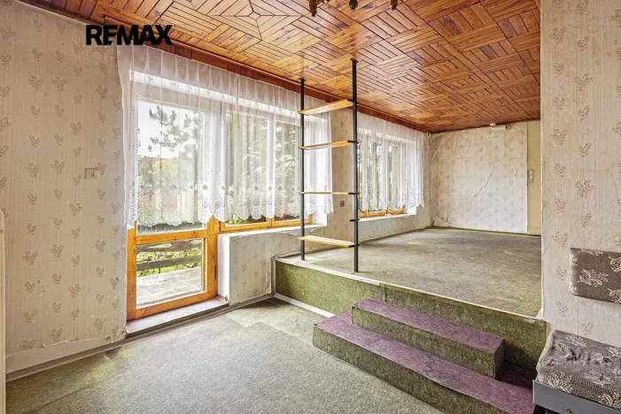 Prodej rodinného domu, Zlosyň, 307 m2