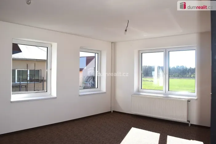 Pronájem obchodního prostoru, Sukorady, 99 m2