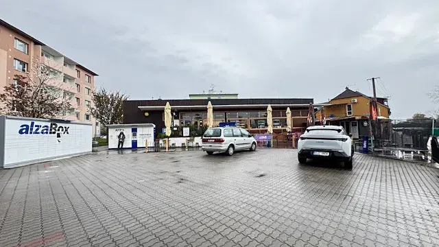 Pronájem obchodního prostoru, Hulín, Višňovce, 402 m2